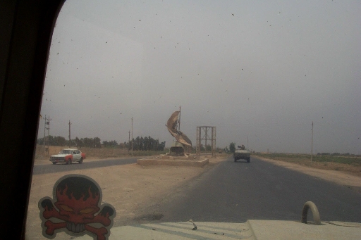 iraqmonument